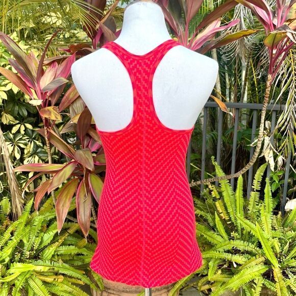 Nike Dri Fit G87 Fitted Tank - Picture 5 of 8